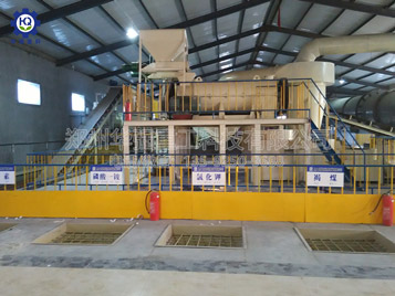 新型有機肥造粒機現場