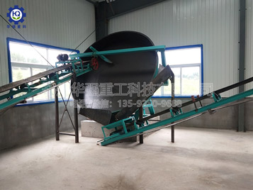 有機肥圓盤造粒產(chǎn)線現(xiàn)場